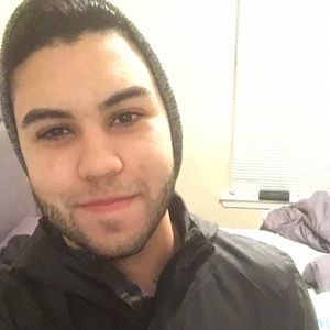 Meet your Posher, Manuel