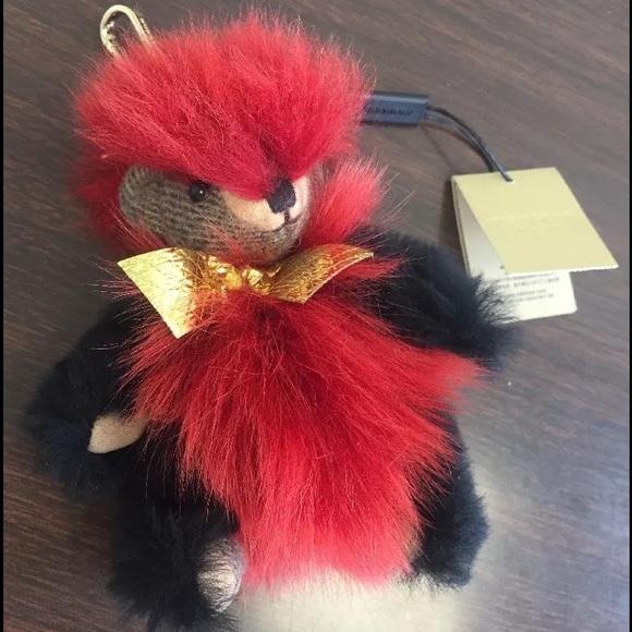Brand new w tags Burberry PomPom Thomas key charm - Picture 3 of 4