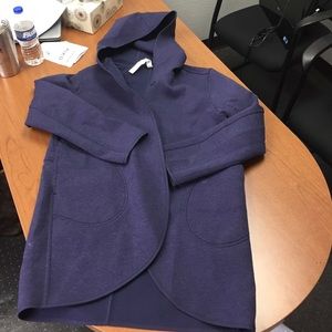 Lululemon City Bound Wrap