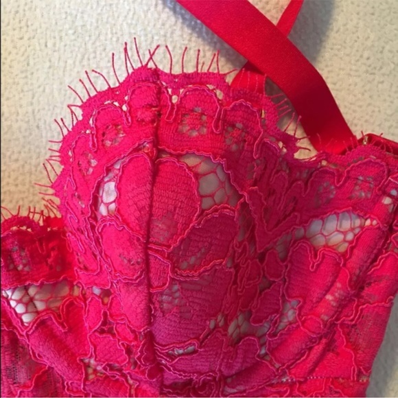Victoria's Secret Red Lace Bustier Garter  34B - Picture 4 of 4