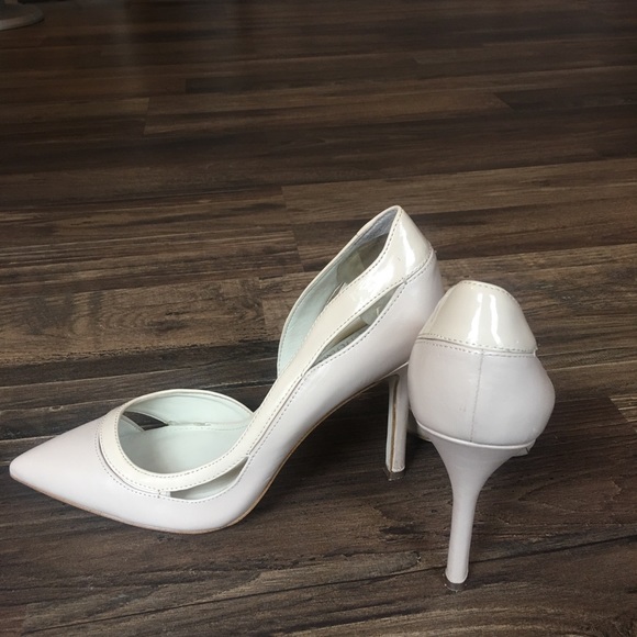 BCBG Tigerlily pumps