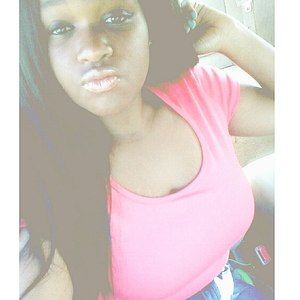 Meet your Posher, Leandra