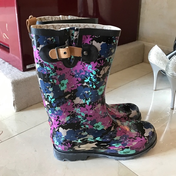 Chooka Rain boots Brand New never worn With box
