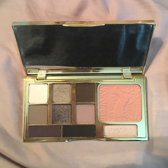 Tarte energy noir palette