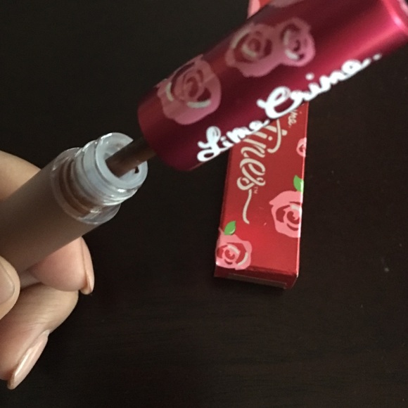 Limecream Salem liquid lipstick - Picture 3 of 4