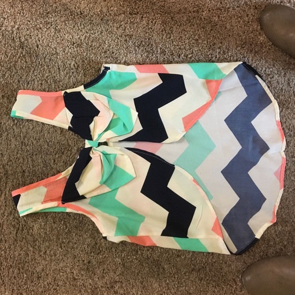 Size: Medium, Rue 21 open back shirt. - Picture 2 of 2