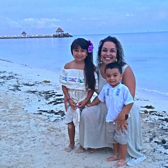 Meet your Posher, Debbie