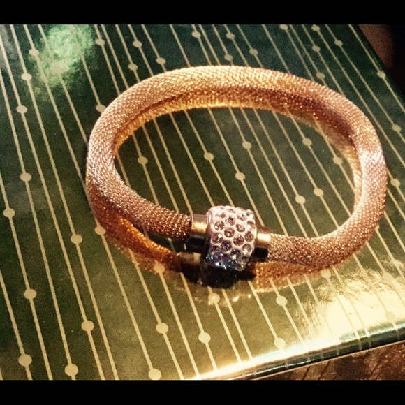 Mesh Bracelet with Sparkle Insert. Classy. Elegant