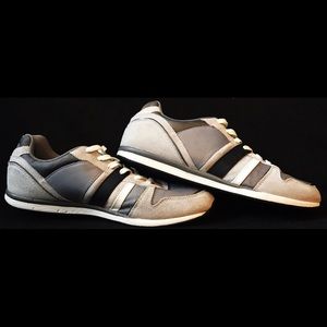 GUESS SNEAKERS -Bundle with Guess T-Shirt-