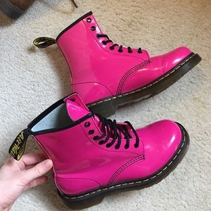 Hot pink Dr.Martens💗