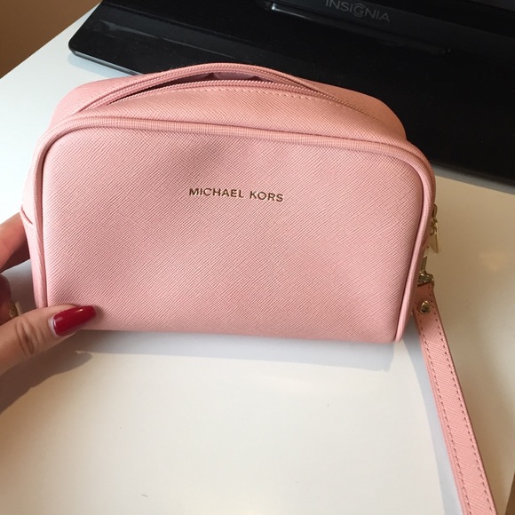 Michael Kors Handbags - Michael Kors Wristlet/cosmetic bag