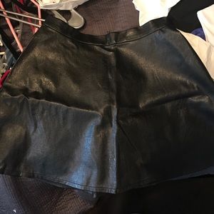 American eagle faux leather skirt
