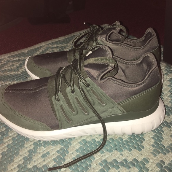 adidas tubular radial olive