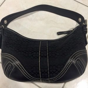 Black Coach Purse in Excellent condition