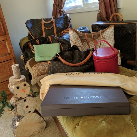 Liou Vuitton 💕Neverfull 💕Artsy 💕Alma💕duffles
