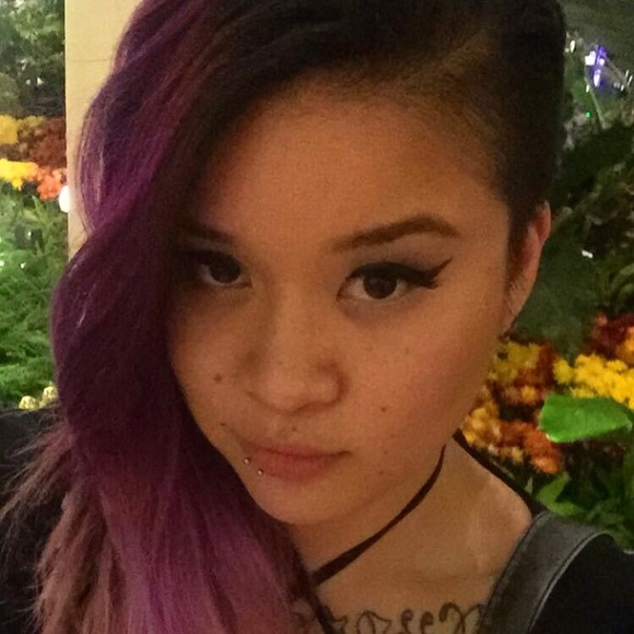 Meet your Posher, Annie - Picture 1 of 1