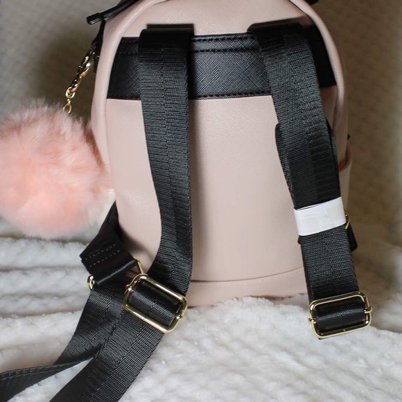 🌸 PRICE DROP🌸Blush pink Backpack - Picture 4 of 4