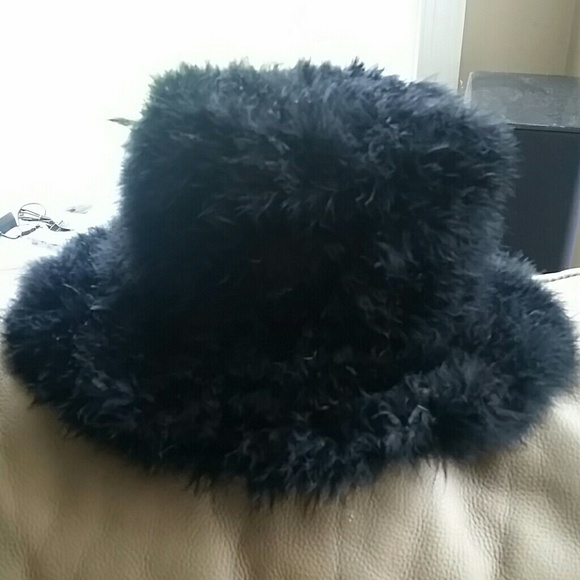 Fuzzy top hat clearance