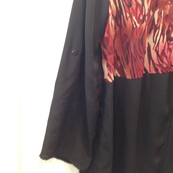 Status by Chenault Hi-Low Tunic w Sheer Bodice - Picture 4 of 4