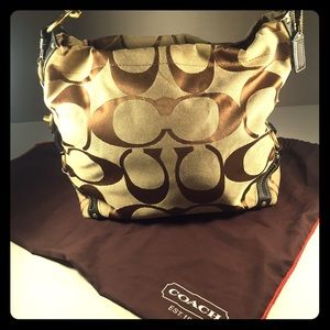 COACH Carly Signature Tan/Brown Bag w/Dust Bag