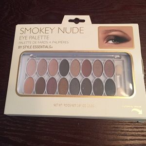 SALE! 🍀 Smoky Nude Eyeshadow