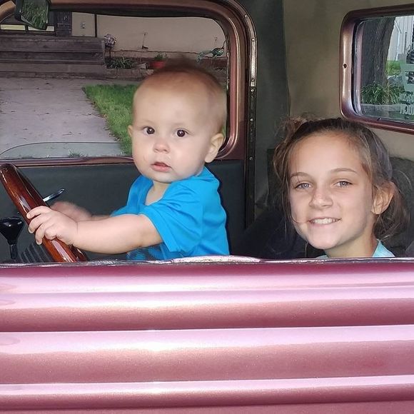 Meet your Posher, Amy - Picture 1 of 1