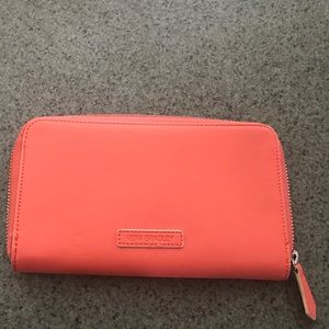 Vera Bradly zip wallet