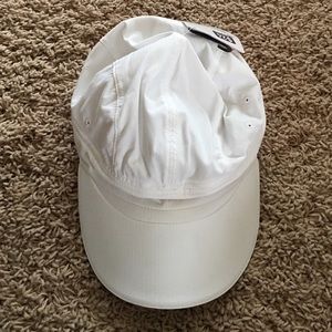 Lululemon Race to Win Run Hat