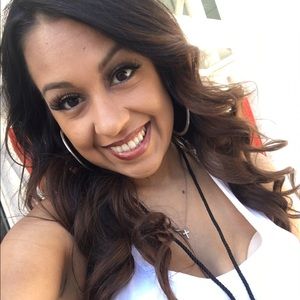 Meet your Posher, Melissa