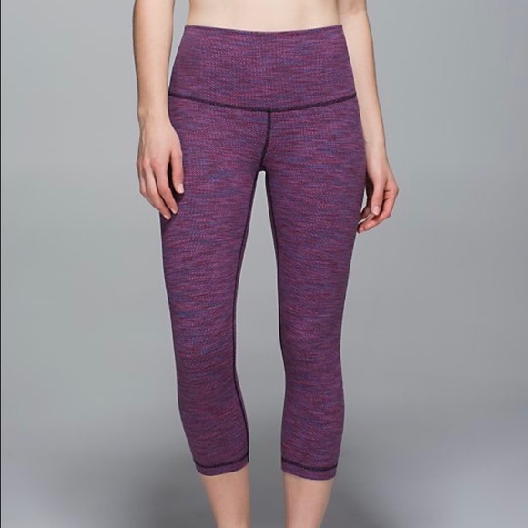Lululemon crops