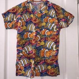 SCRUBS - nemo fish top - XS