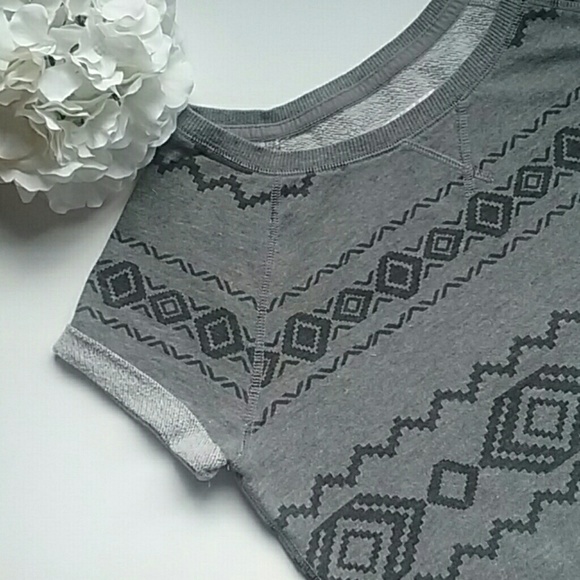 Aeropostale Short Sleeve Sweatshirt