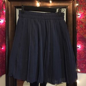 Banana Republic size 2 pleated skirt