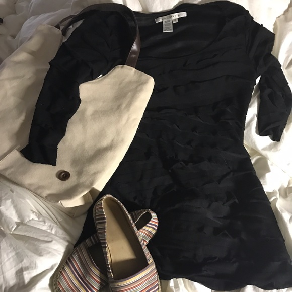 Euc max studio ruffled stretchy top medium