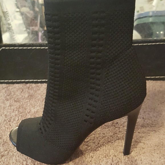 CANDID steve madden shoe size 7
