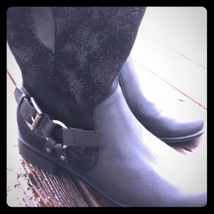 Aersoles outrider women's boots in original box