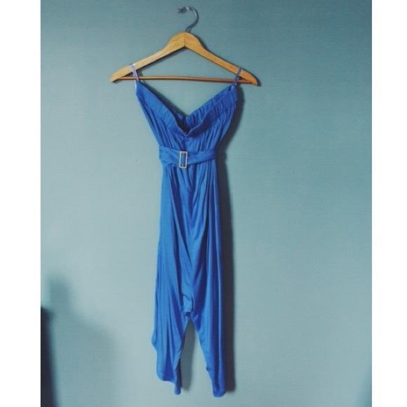 BCBGMAXAZRIA BELTED JUMPSUIT