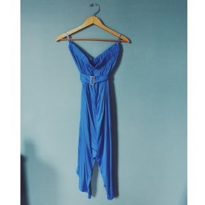 BCBGMAXAZRIA BELTED JUMPSUIT