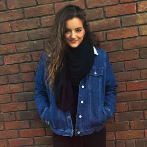 Meet your Posher, Claudia