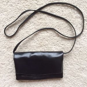 Black Folded Crossbody