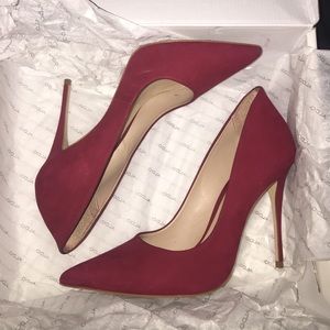 Red Aldo heels! Size 7.5