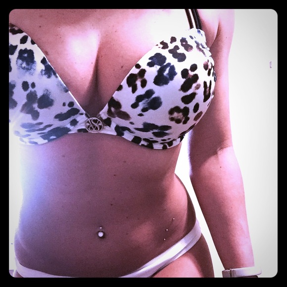 Victoria's Secret bombshell swimsuit top