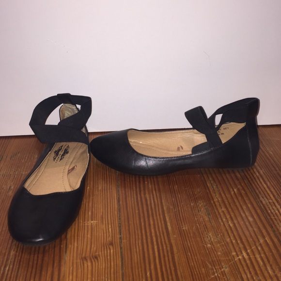 Black flats