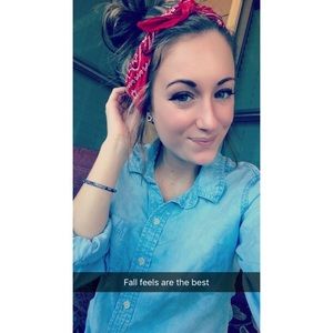 Meet your Posher, Erica