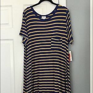 Xl blue and gold Carly lularoe