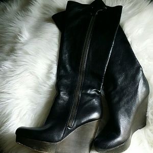 // COACH ● LAVISH WEDGE BOOTS 9B