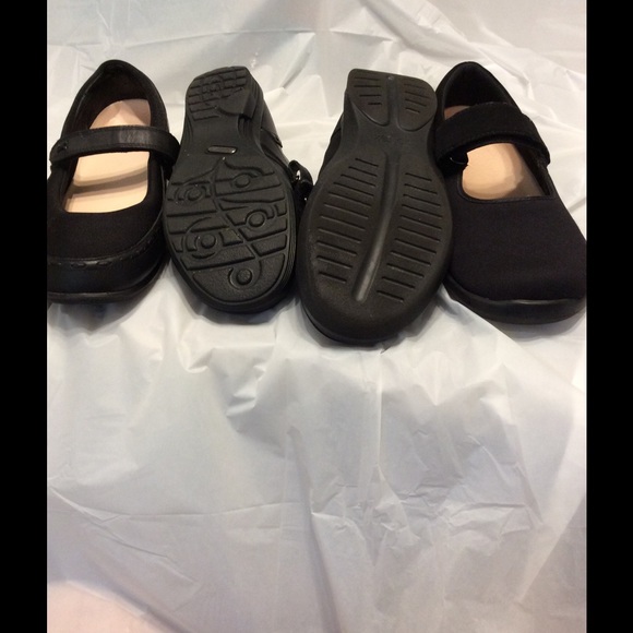 Comfort & Style! Walking in the clouds with these! - Picture 3 of 4