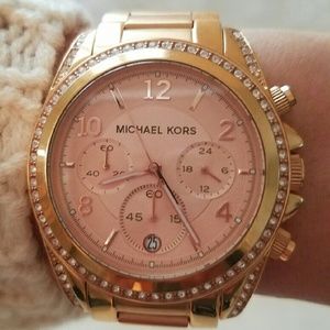 Michael Kors Watch, Rose gold color, Needs battery