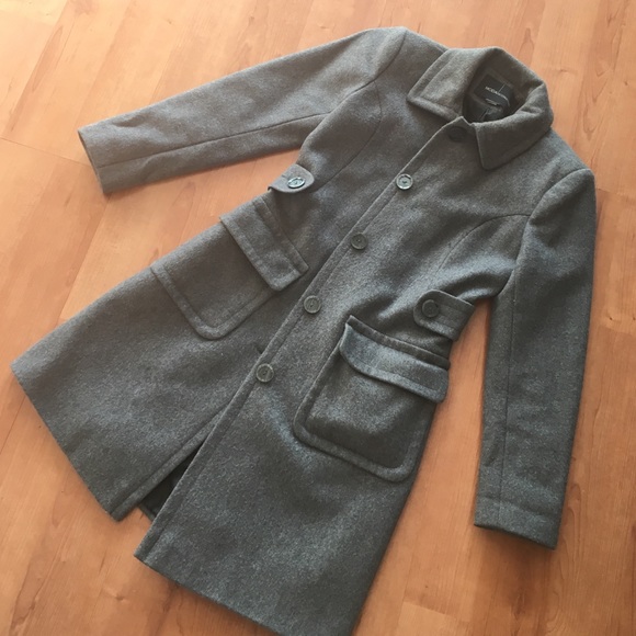 Cute fitted trench style wool coat