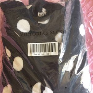 Pink Victoria's Secret bath robe